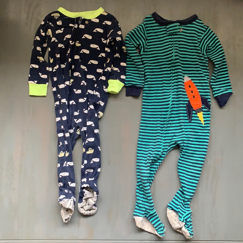 Carter’s 12 month footie pjs